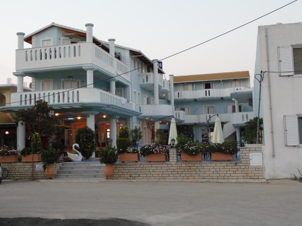 Hotel Spiros Аммудия Экстерьер фото